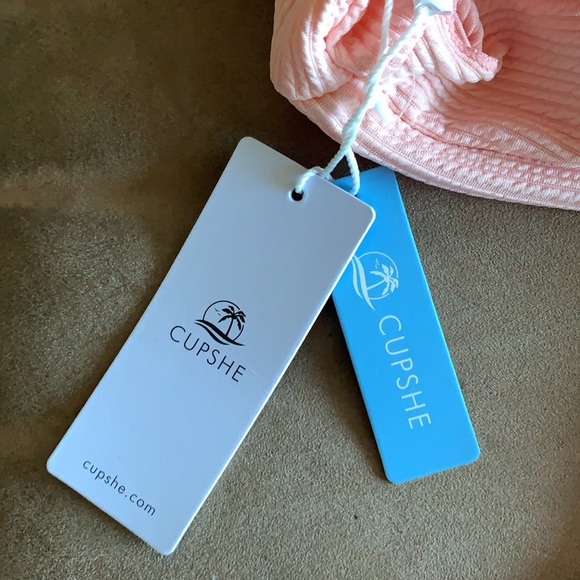 Cupshe one piece with a tie back. Never been worn with tags. - Picture 6 of 6